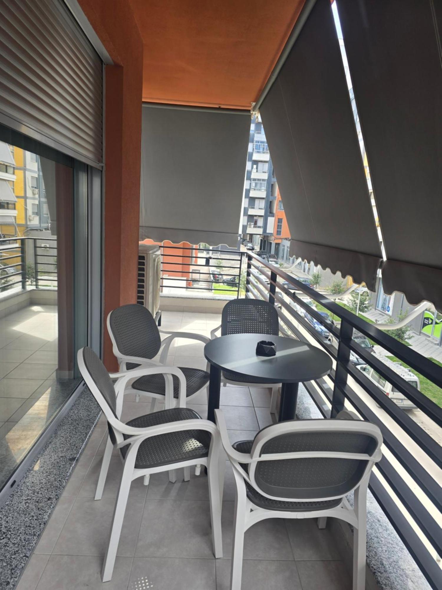 Riar Apartaments Korce Extérieur photo
